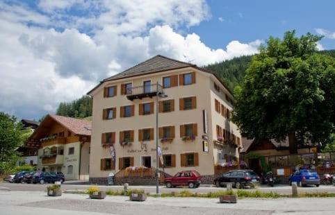 Gasthof Zum Weissen Roessl Sarentino 외부 사진